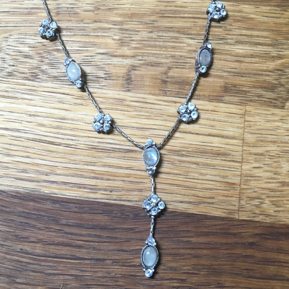 1828 Vintage Replica Necklace